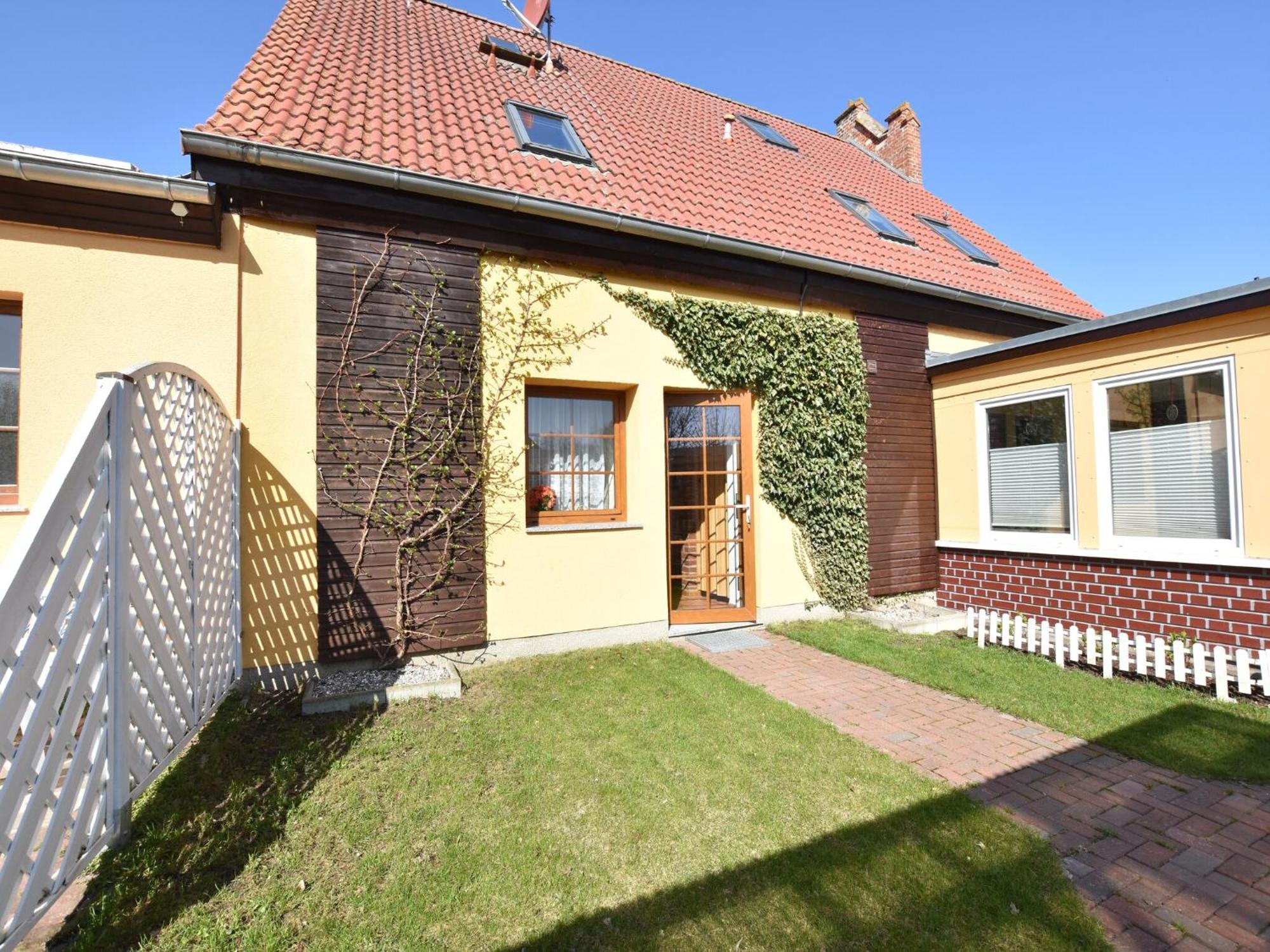 Cozy Apartment In Rerik With Sea Near Bagian luar foto